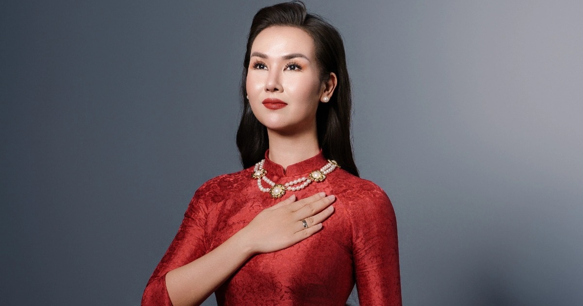 Võ Hạ Trâm: "Chồng Ấn Độ gánh việc nhà, xúc động khi tôi hát về bão lũ"