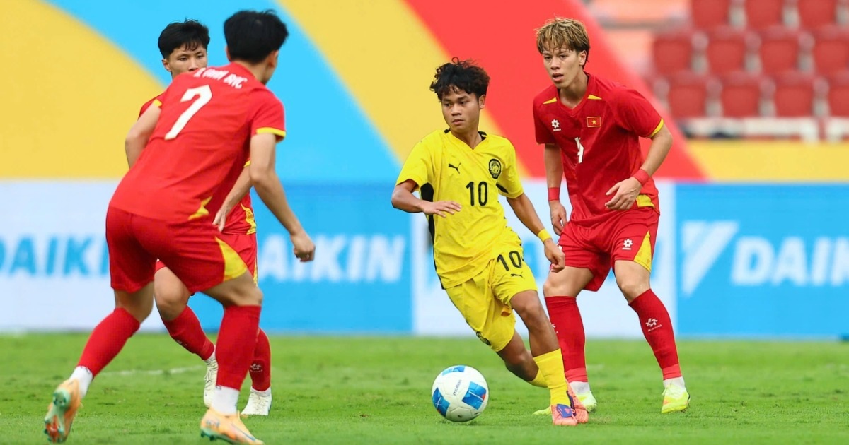 CĐV Malaysia nói điều cay đắng sau thất bại của đội nhà trước U22 Việt Nam