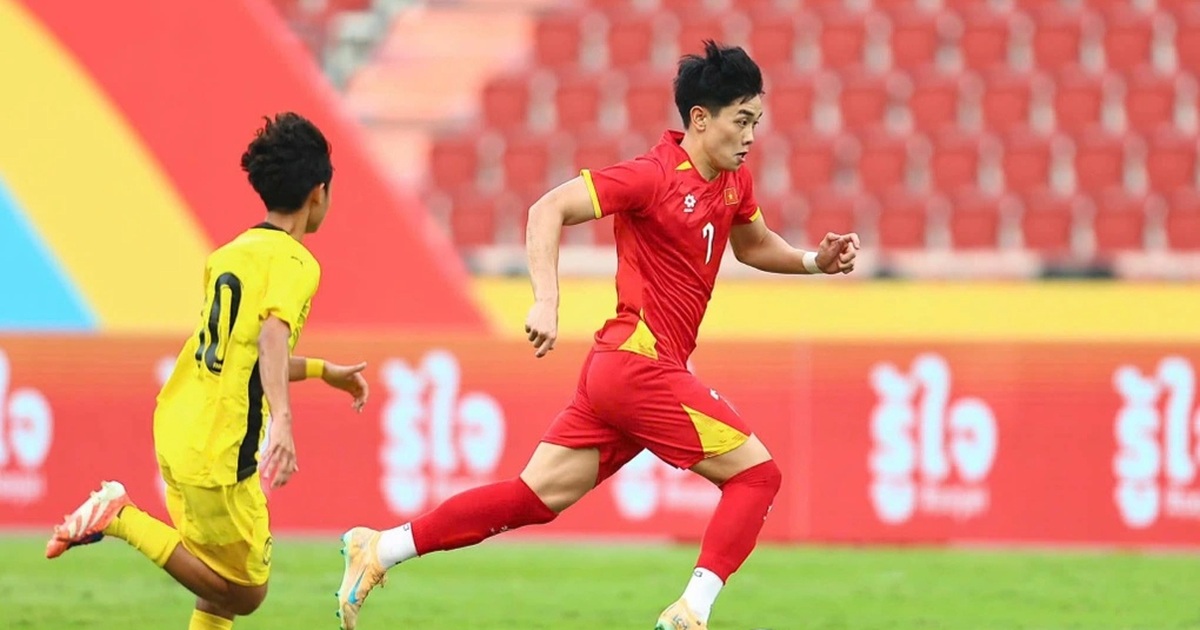 Chuyên gia Indonesia bất ngờ "trách móc" U22 Việt Nam khi đội nhà bị loại