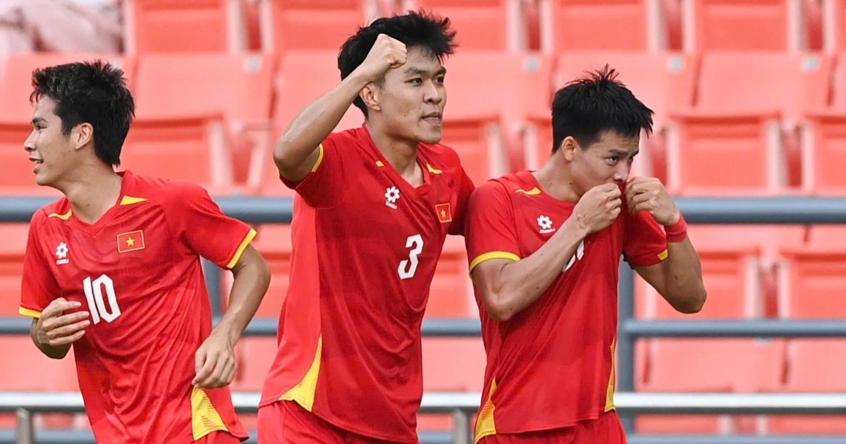 Chuyên gia châu Âu: “U22 Việt Nam thi đấu căng thẳng, sợ mắc sai lầm”