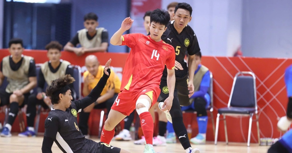 Futsal Việt Nam thua sốc trong ngày ra quân ở SEA Games