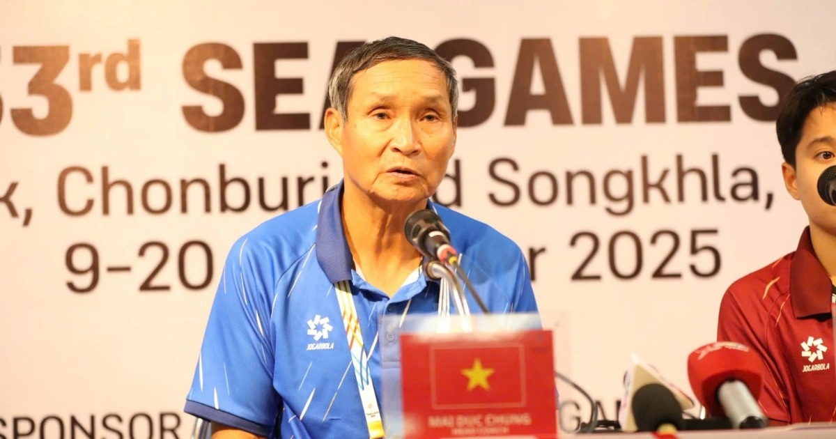 HLV Mai Đức Chung hết lời khen các học trò, sẵn sàng giành vé vào chung kết