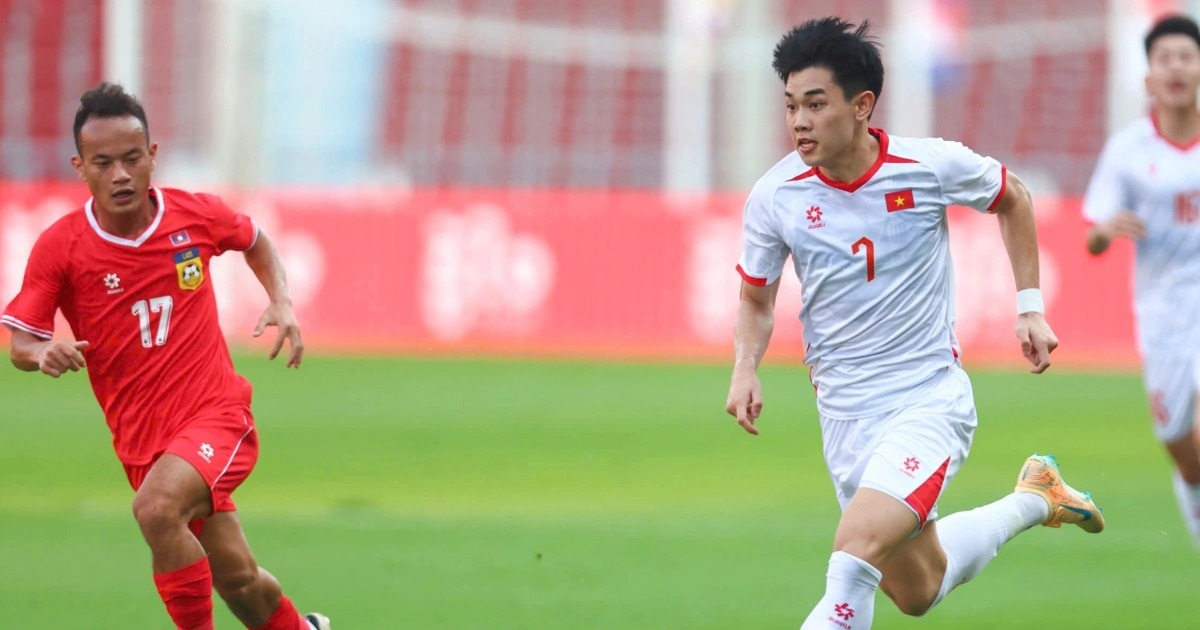 HLV Malaysia nhận xét thẳng thắn về U22 Việt Nam trước trận quyết chiến