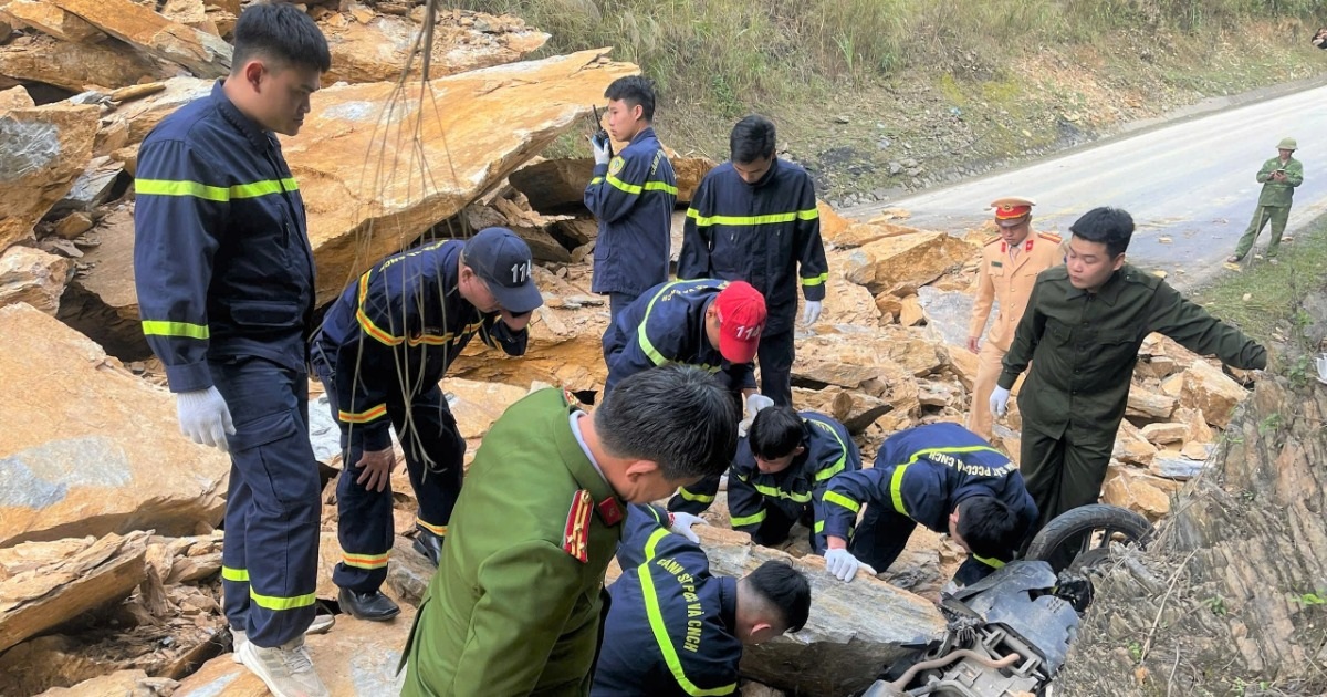 Hiện trường vụ sạt lở quốc lộ 6 vùi lấp 3 người tử vong, 2 người bị thương