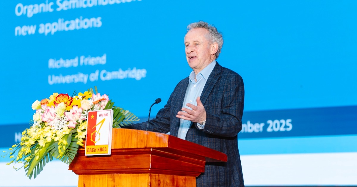 Học giả hơn 140 bằng sáng chế tiết lộ nguyên lý tự nhiên giúp tạo ra OLED