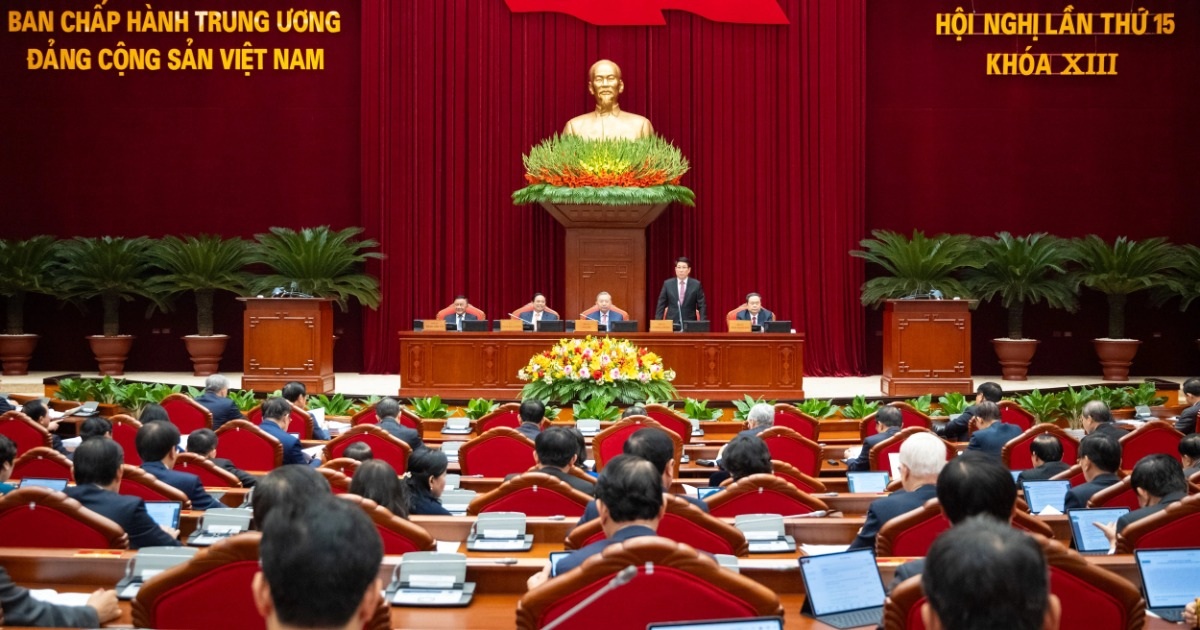 Khai mạc Hội nghị Trung ương 15, xem xét công tác nhân sự Đại hội Đảng