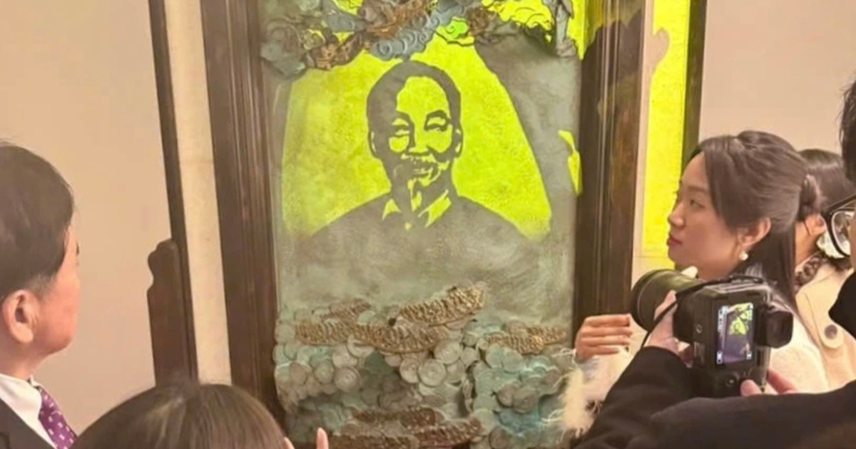 Khi ánh sáng trở thành ngôn ngữ kể chuyện về Bác Hồ