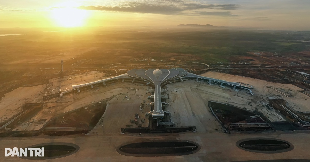 Sân bay Long Thành hối hả trước ngày đón chuyến bay đầu tiên